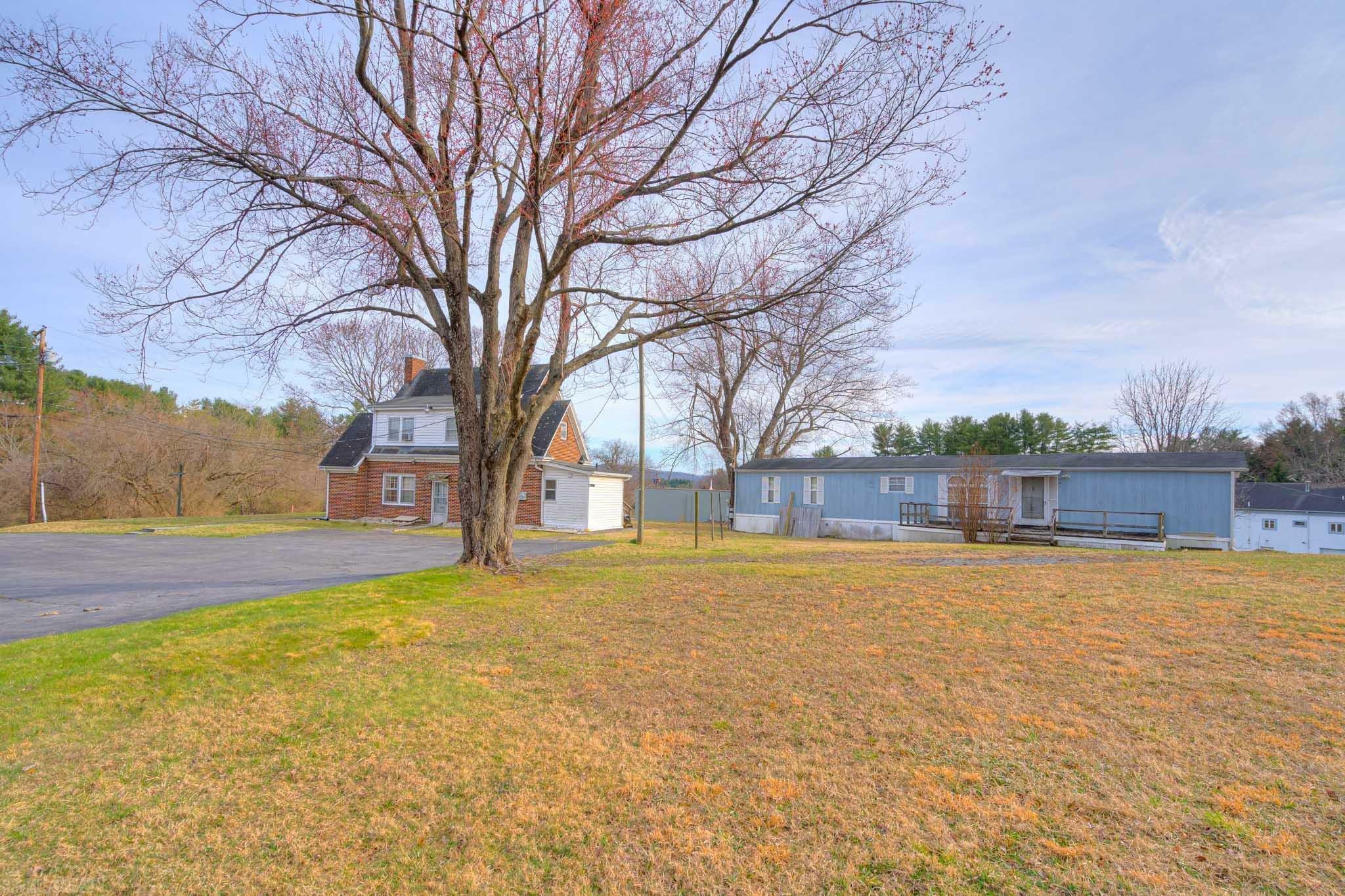 6011 Belspring Road  Fairlawn VA 24141 photo