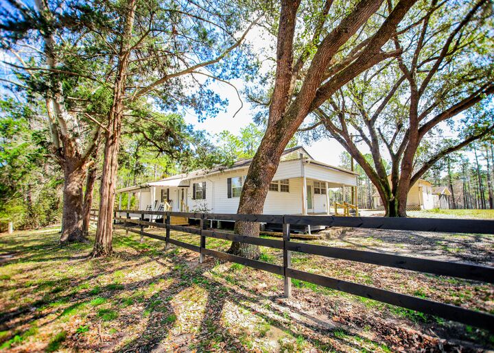 6949 Hwy 8  Leesville LA 71446 photo