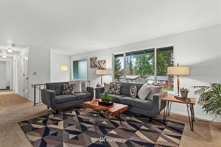 Property Photo:  21918 7th Place W  WA 98021 