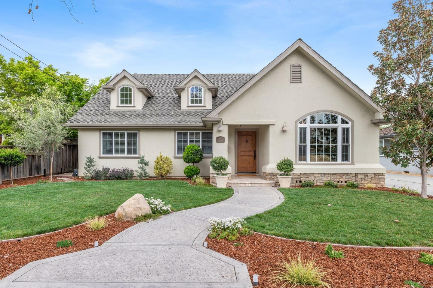Property Photo: 1551 Edgewood Way CA 95125