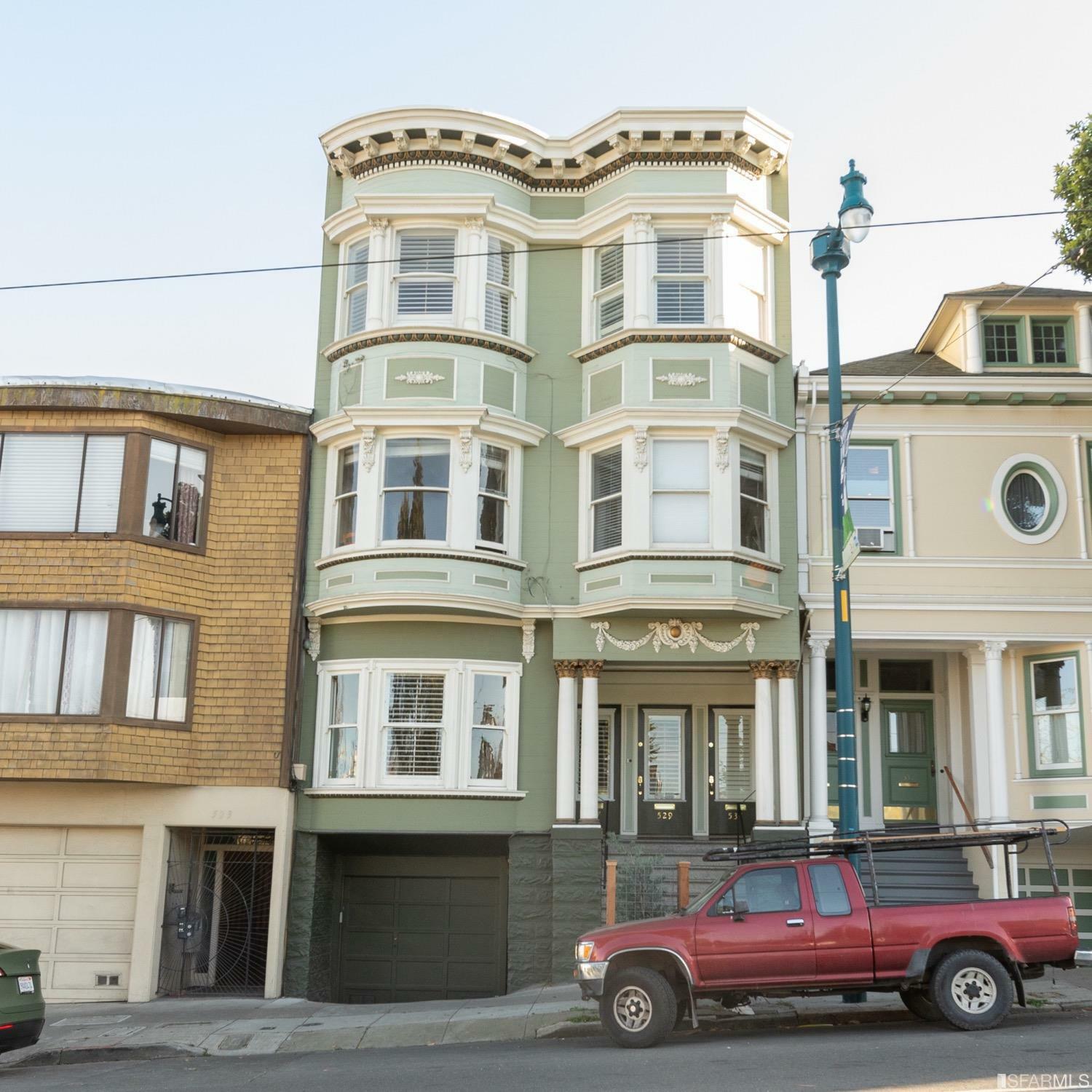 Property Photo:  527 531 Duboce Avenue  CA 94117 