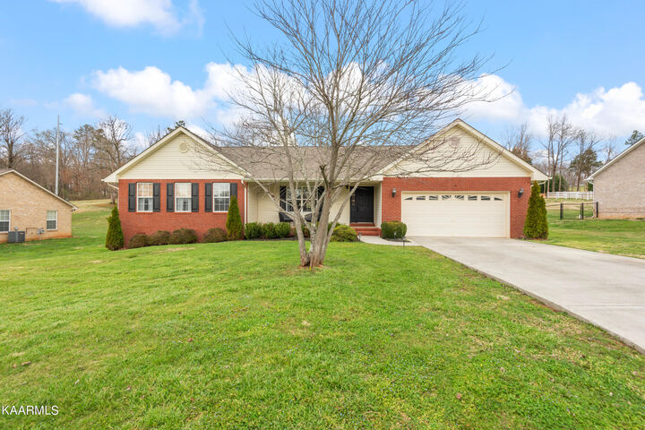 130 Hillsborough Lane  Lenoir City TN 37772 photo