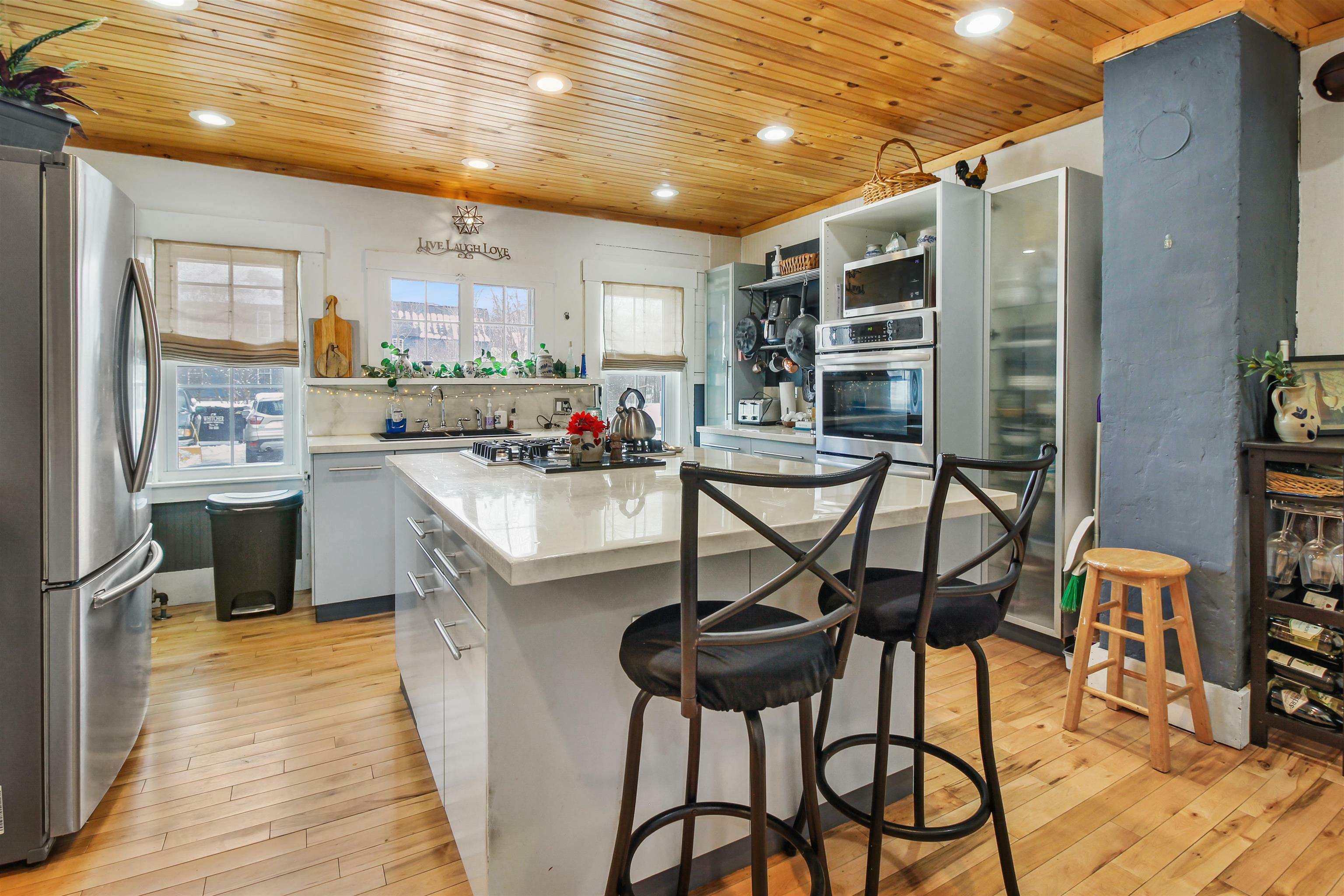 Property Photo: 286 Nh Route 25 NH 03279