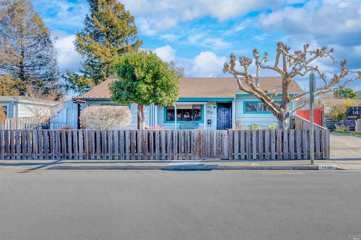 Property Photo:  1940 Moraga Drive  CA 95404 