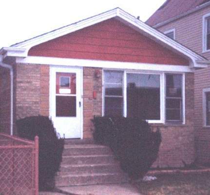Property Photo: 4405 W Haddon Avenue IL 60651