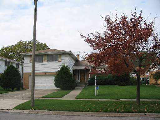 Property Photo:  862 Stratford  IL 60126 