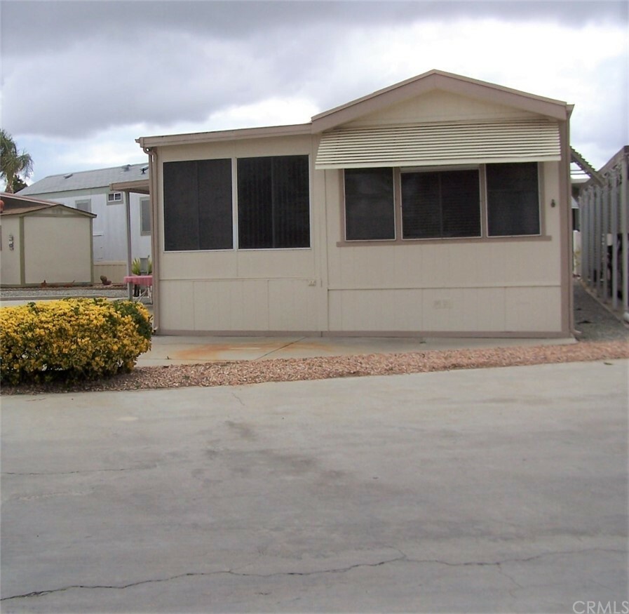 Property Photo:  1295 S Cawston Avenue 509  CA 92545 