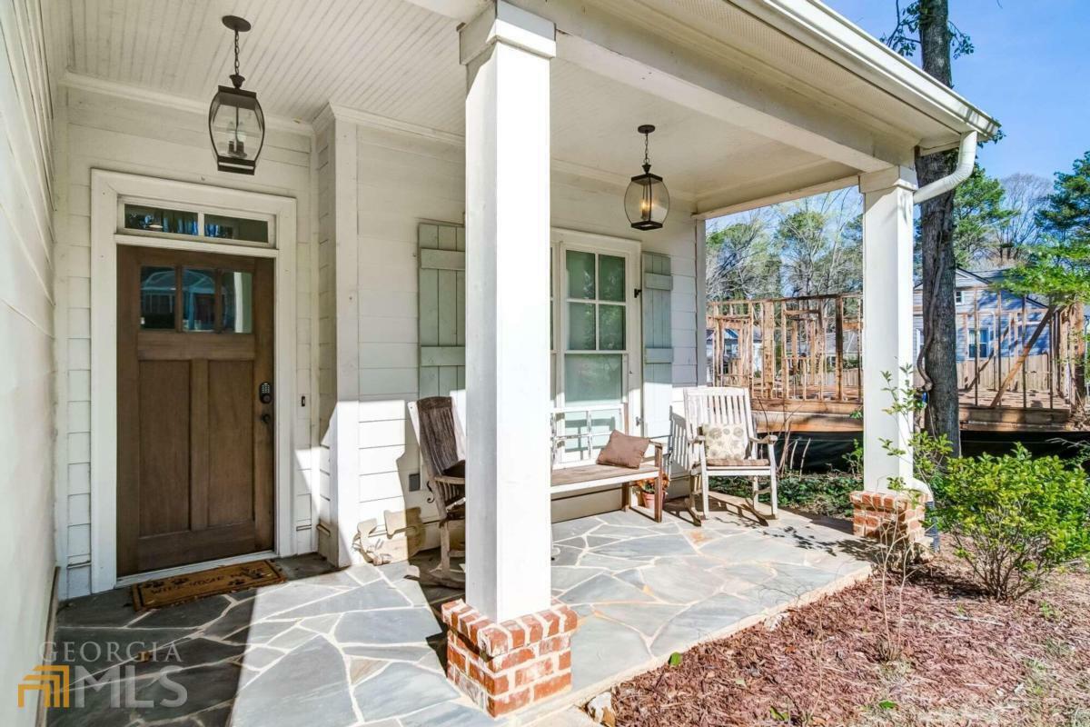 Property Photo:  1363 Oldfield Road  GA 30030 