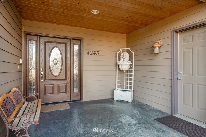 Property Photo: 4245 Saltspring Drive WA 98248