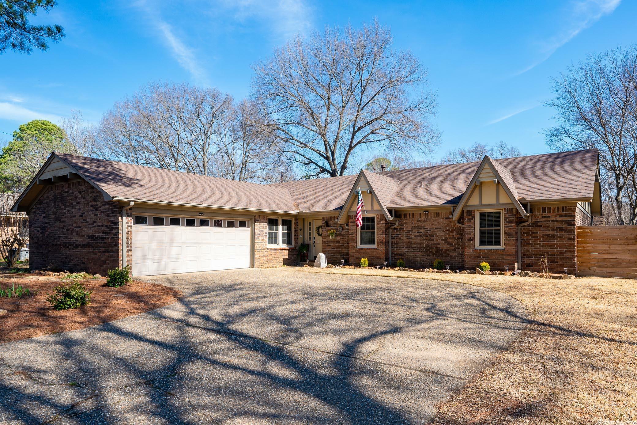 Property Photo:  16 White Oak Drive  AR 72034 