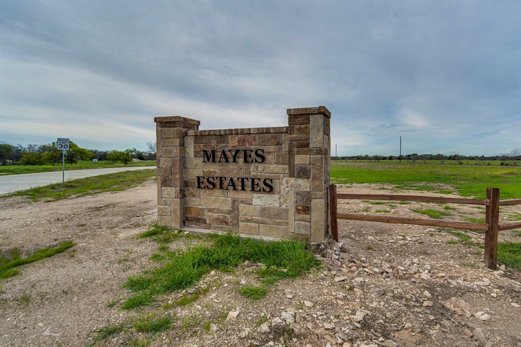 Property Photo:  3850 Jack'S Loop  TX 76065 