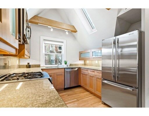 Property Photo:  66 Oxford Street 4  MA 02138 