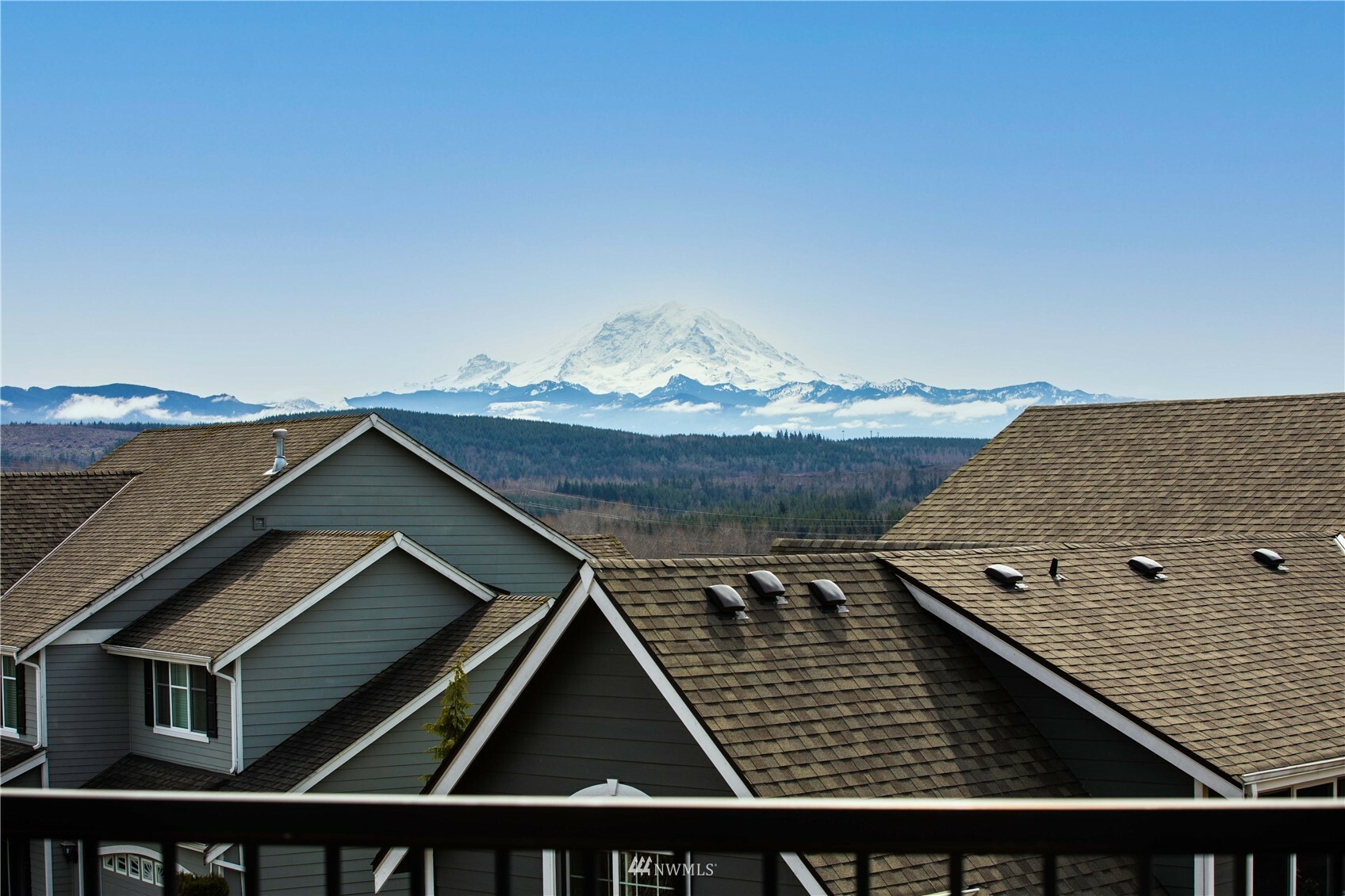 Property Photo: 27498 254th Place SE WA 98038