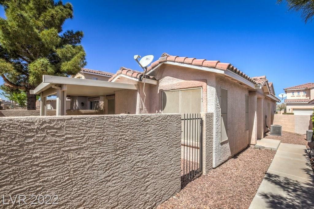 Property Photo:  19 Belle La Blanc Avenue  NV 89123 