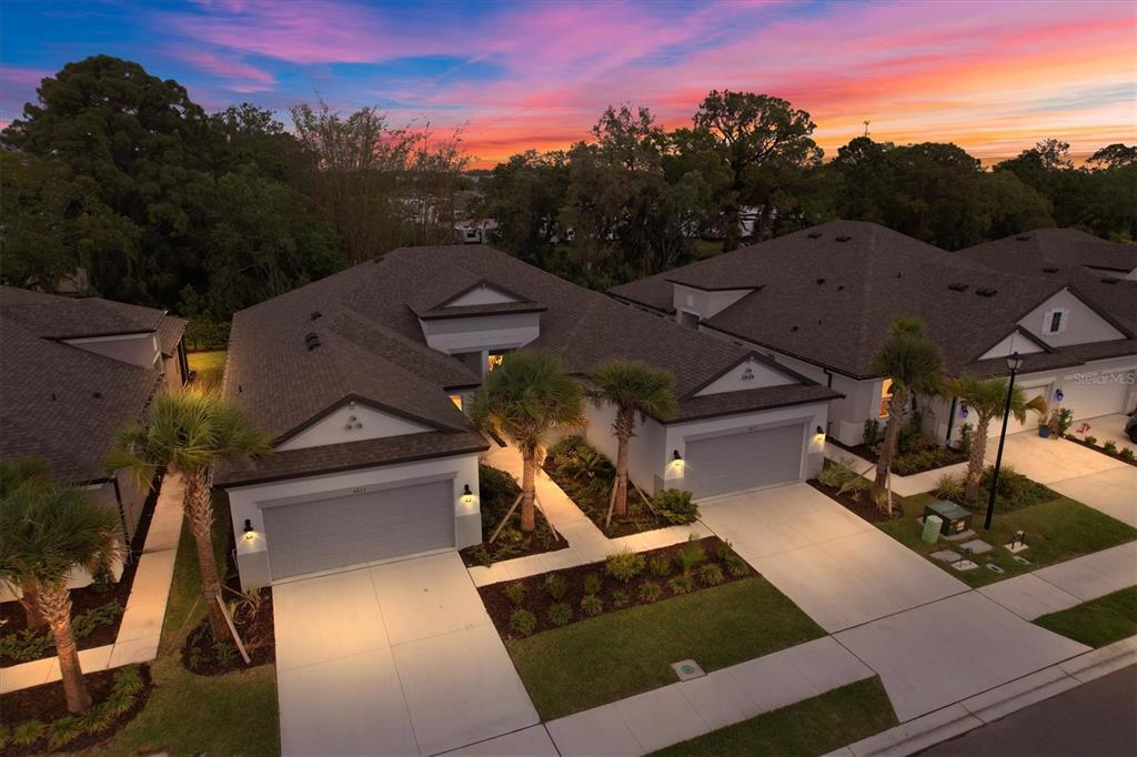 Property Photo: 6017 Amberly Drive FL 34208