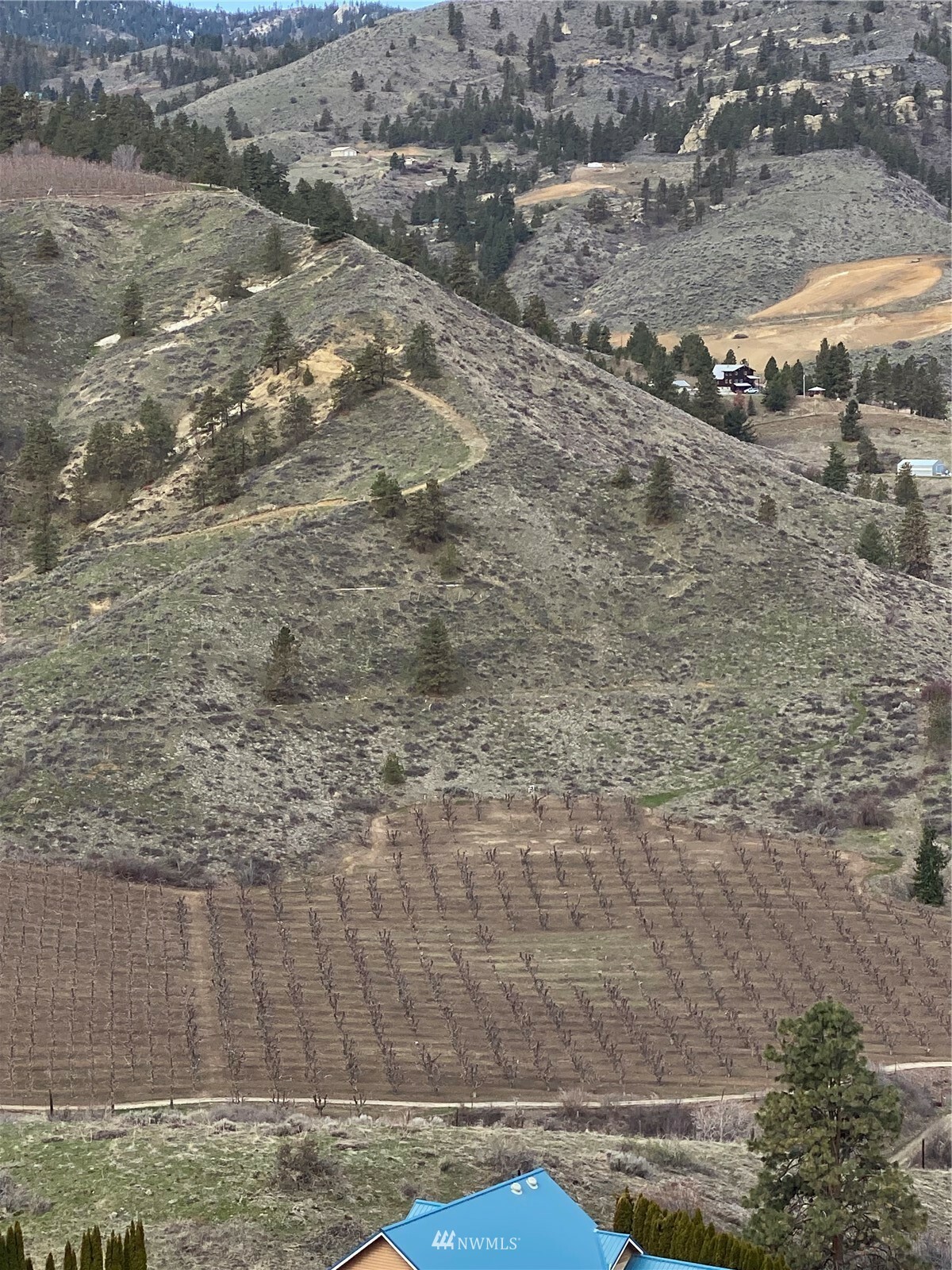Property Photo: 5085 Whispering Ridge Drive WA 98801