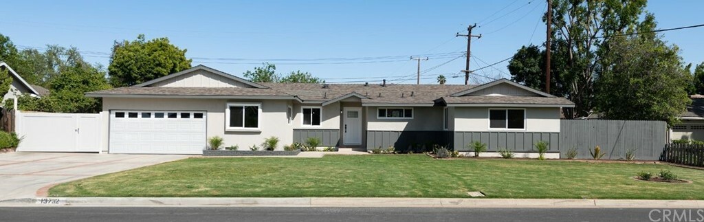 Property Photo:  13732 Lindale Lane  CA 92705 