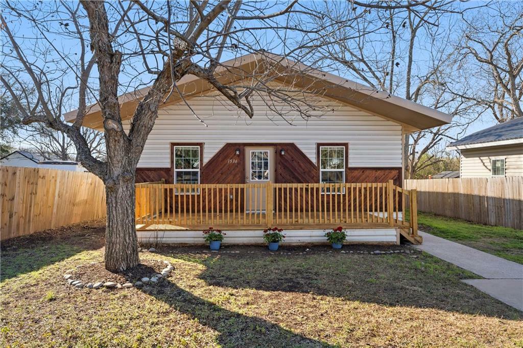 Property Photo:  1536 McFerrin Avenue  TX 76708 