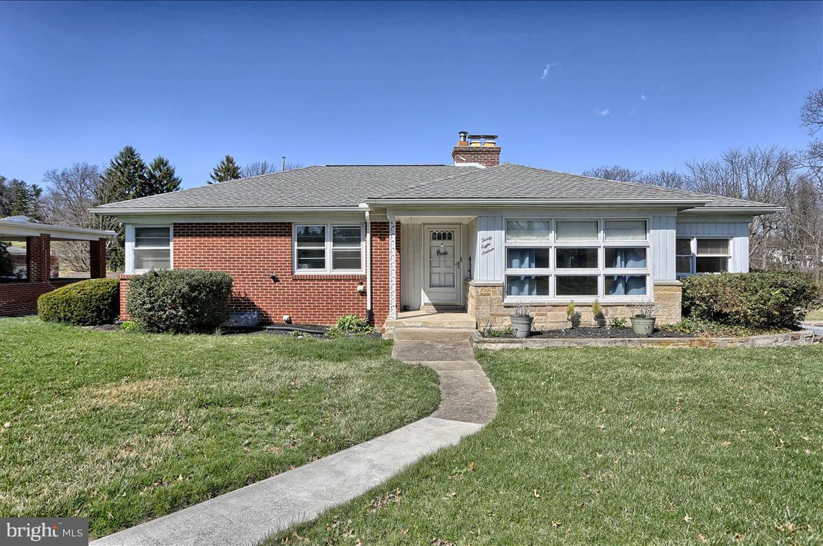 Property Photo: 3816 Schoolhouse Lane PA 17109