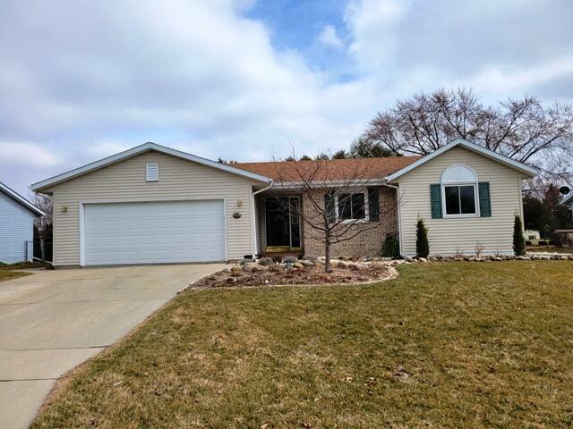 405 Lexington Ct  Watertown WI 53098 photo