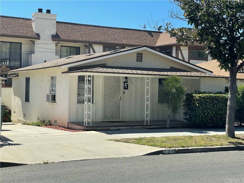 Property Photo:  221 S Kenneth Road  CA 91501 