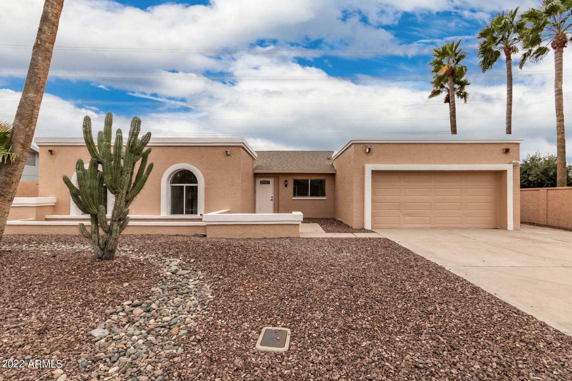 Property Photo:  6233 W Wethersfield Road  AZ 85304 