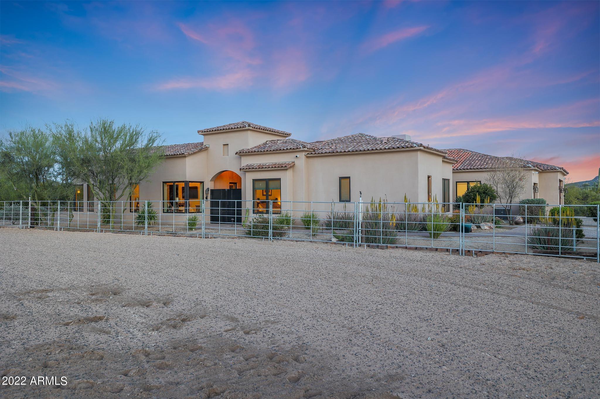 Property Photo: 5723 E Yucca Road AZ 85331