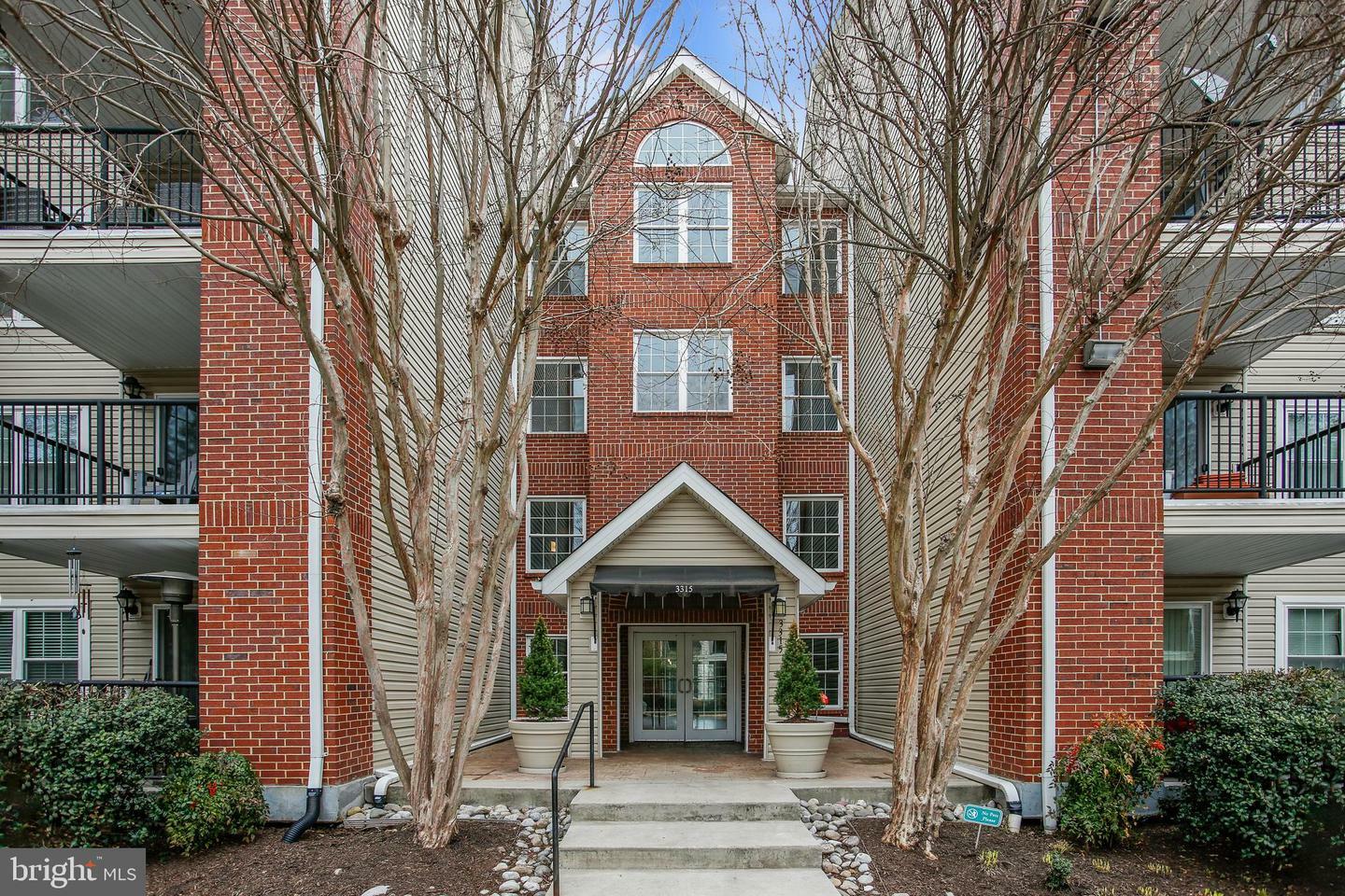 3315 Wyndham Circle 2229  Alexandria VA 22302 photo