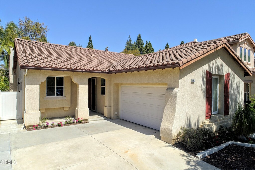Property Photo: 10573 Candytuft Street CA 93004