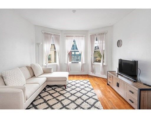 Property Photo:  88 Walnut St 2  MA 02445