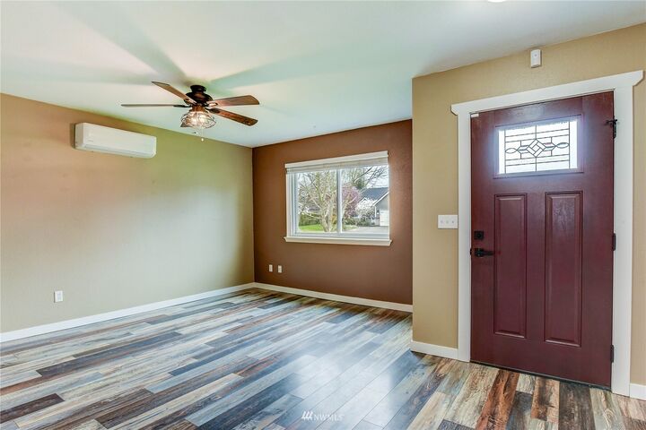 Property Photo: 511 Skinner Way SW WA 98360