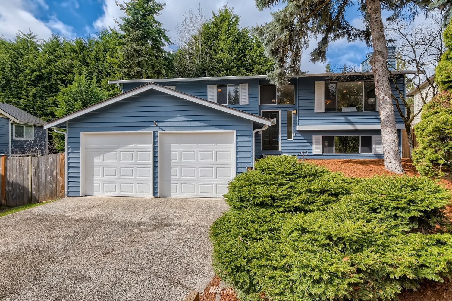 Property Photo: 13208 NE 129th Place WA 98034