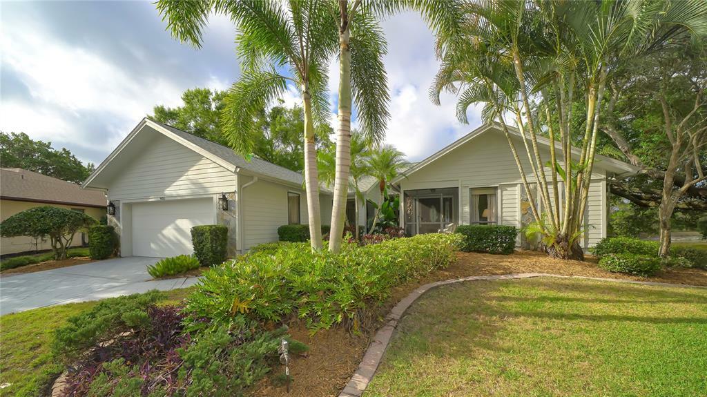 Property Photo:  905 Faulkwood Court  FL 34232 