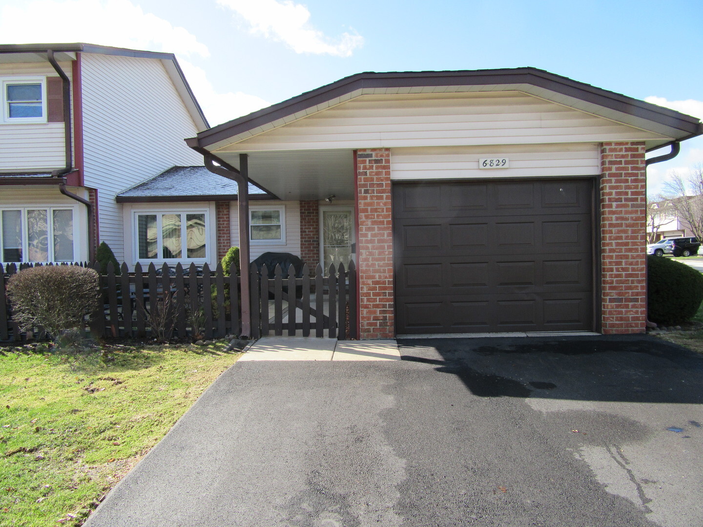 Property Photo:  6829 Kingston Road  IL 60477 