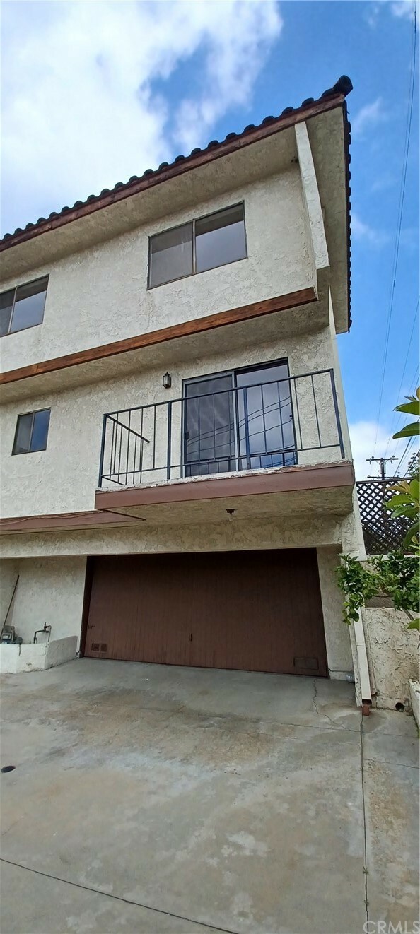 Property Photo:  604 N Chandler Avenue 3  CA 91754 