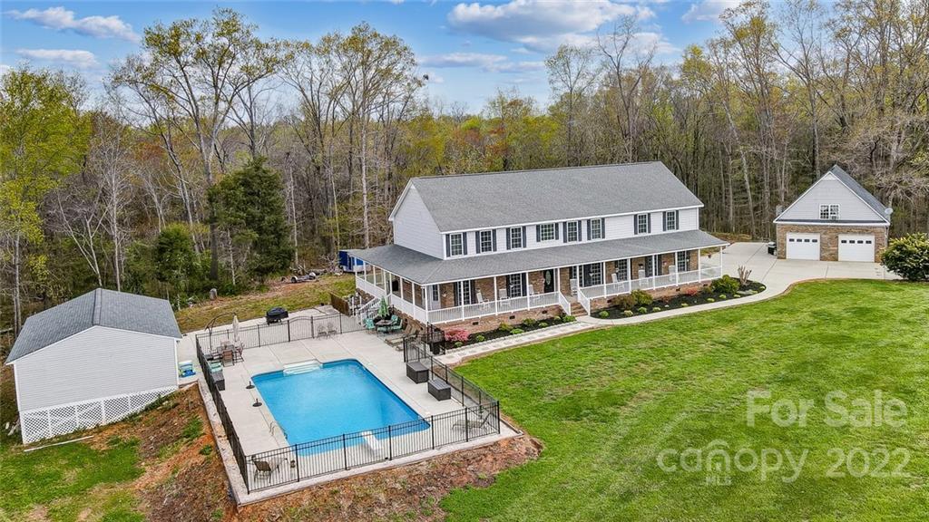 Property Photo: 1614 Helms Short Cut Road NC 28112