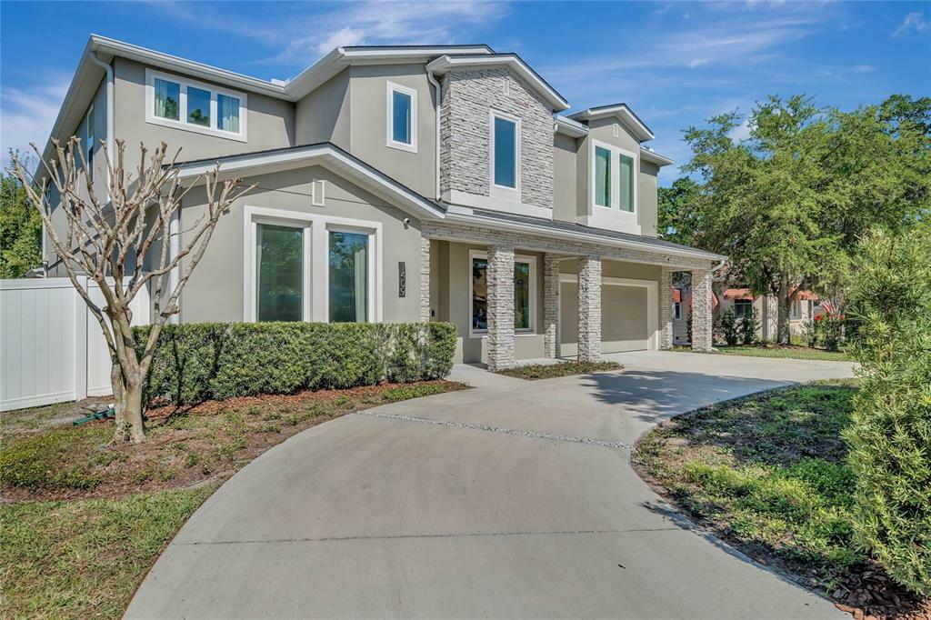 Property Photo: 1409 Briercliff Drive FL 32806