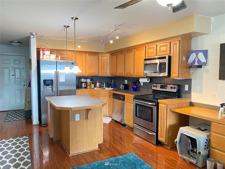 Property Photo: 13405 97th Avenue E 201 WA 98373