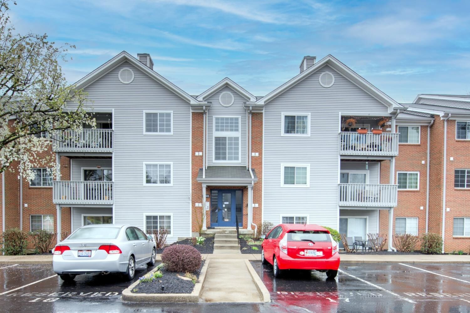 Property Photo: 7392 Ridgepoint Dr 5 OH 45230