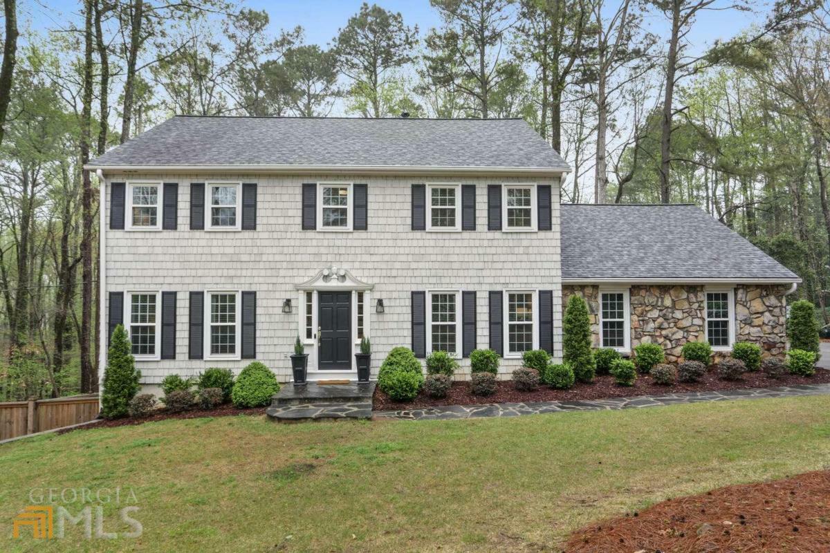 Property Photo:  410 Dalrymple Road  GA 30328 