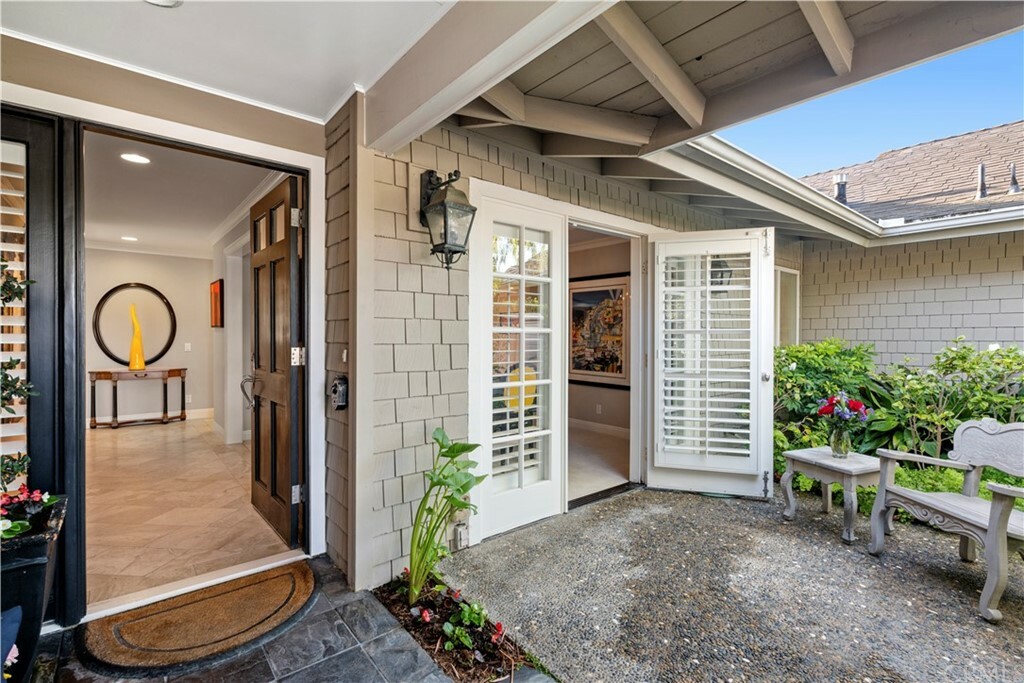 Property Photo: 1418 Santiago Drive CA 92660