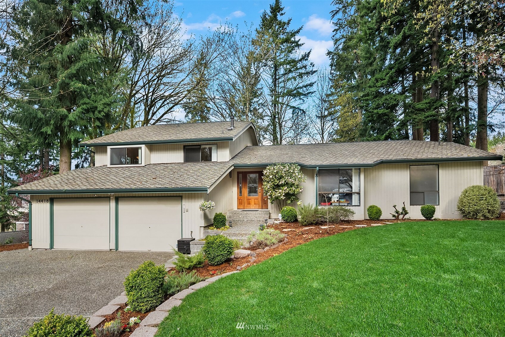 Property Photo:  14418 NE 173rd Street  WA 98072 