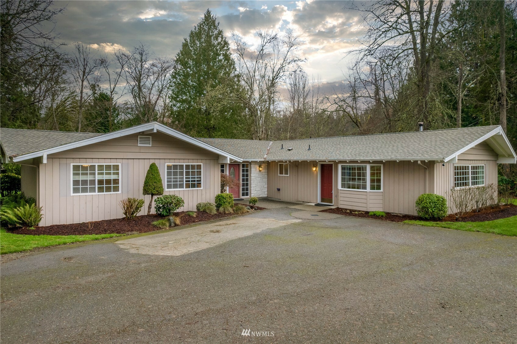Property Photo: 5624 53rd Street W WA 98467