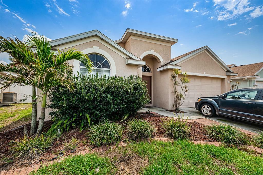 Property Photo:  2546 Arrowpointe Drive  FL 34691 