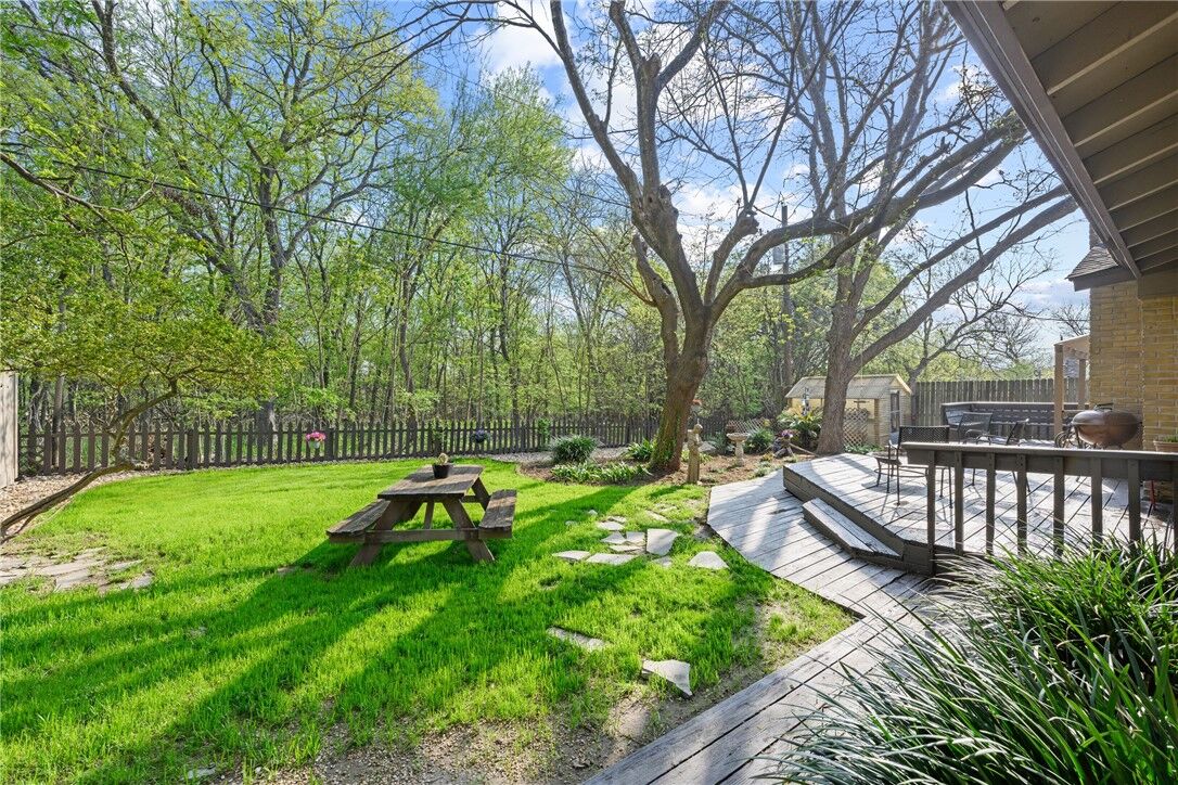 Property Photo:  11926 Oakbrook Drive  TX 78753 