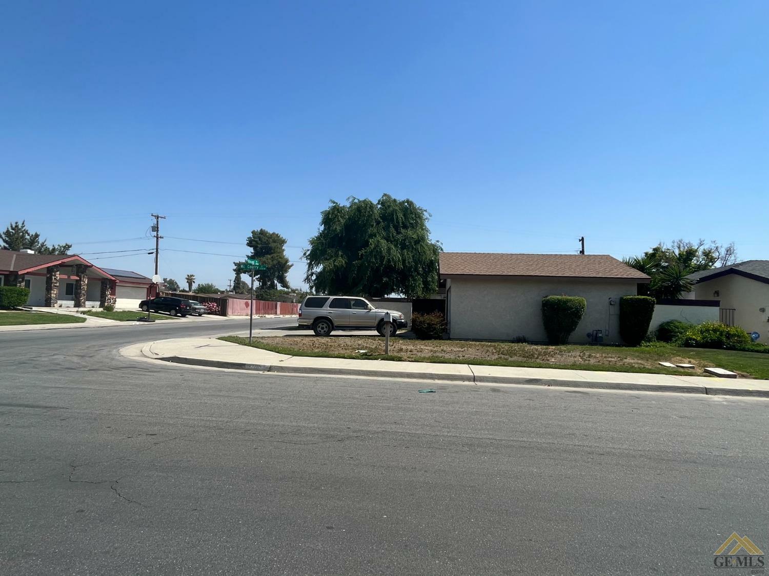 Property Photo:  3700 McCourry Street  CA 93304 