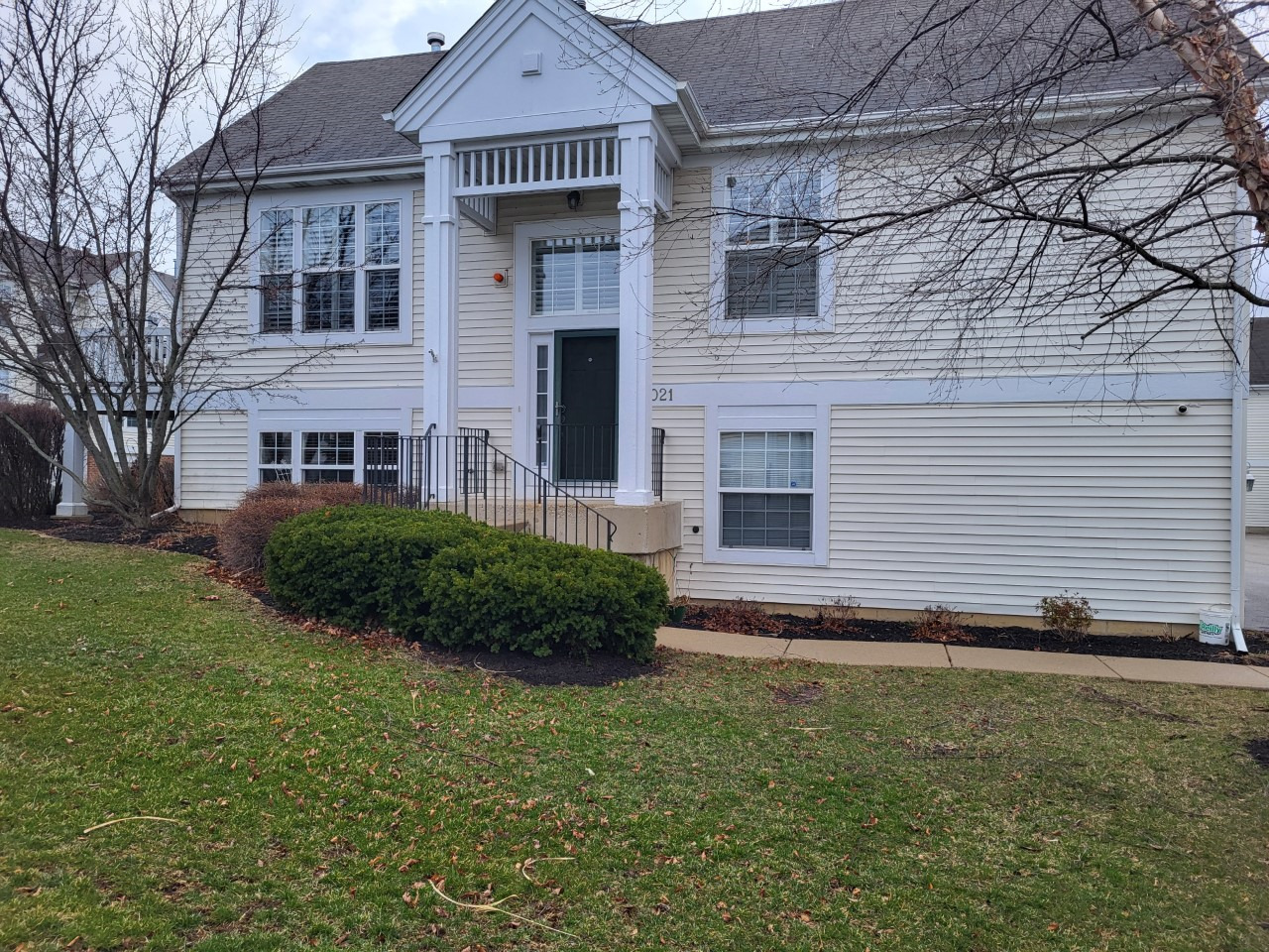 Property Photo: 3021 Concord Lane IL 60083
