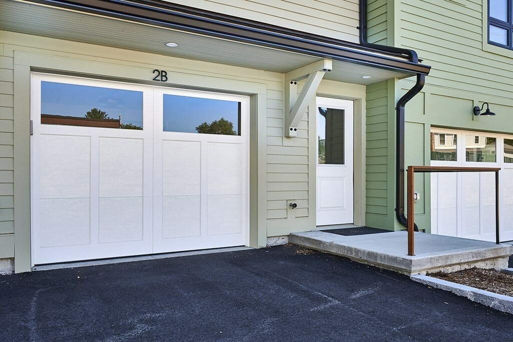 Property Photo: 10 Hawley Street 2B MA 01060