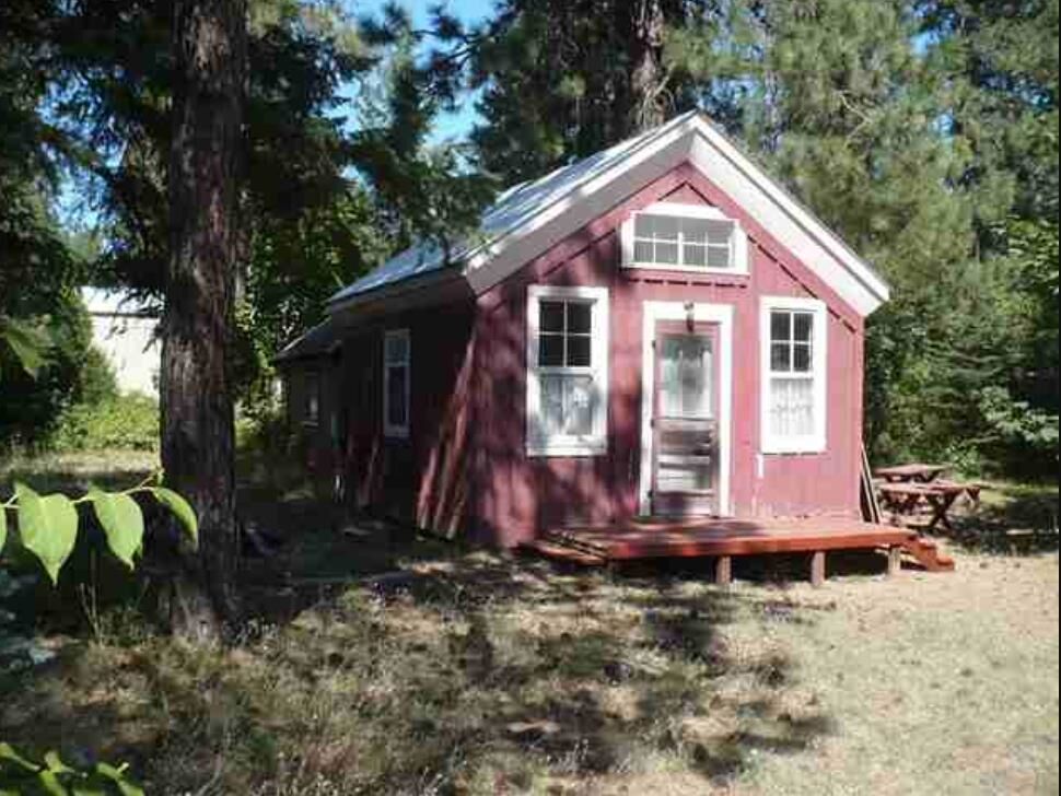 Property Photo:  40520 N Shore Dr  WA 99148 