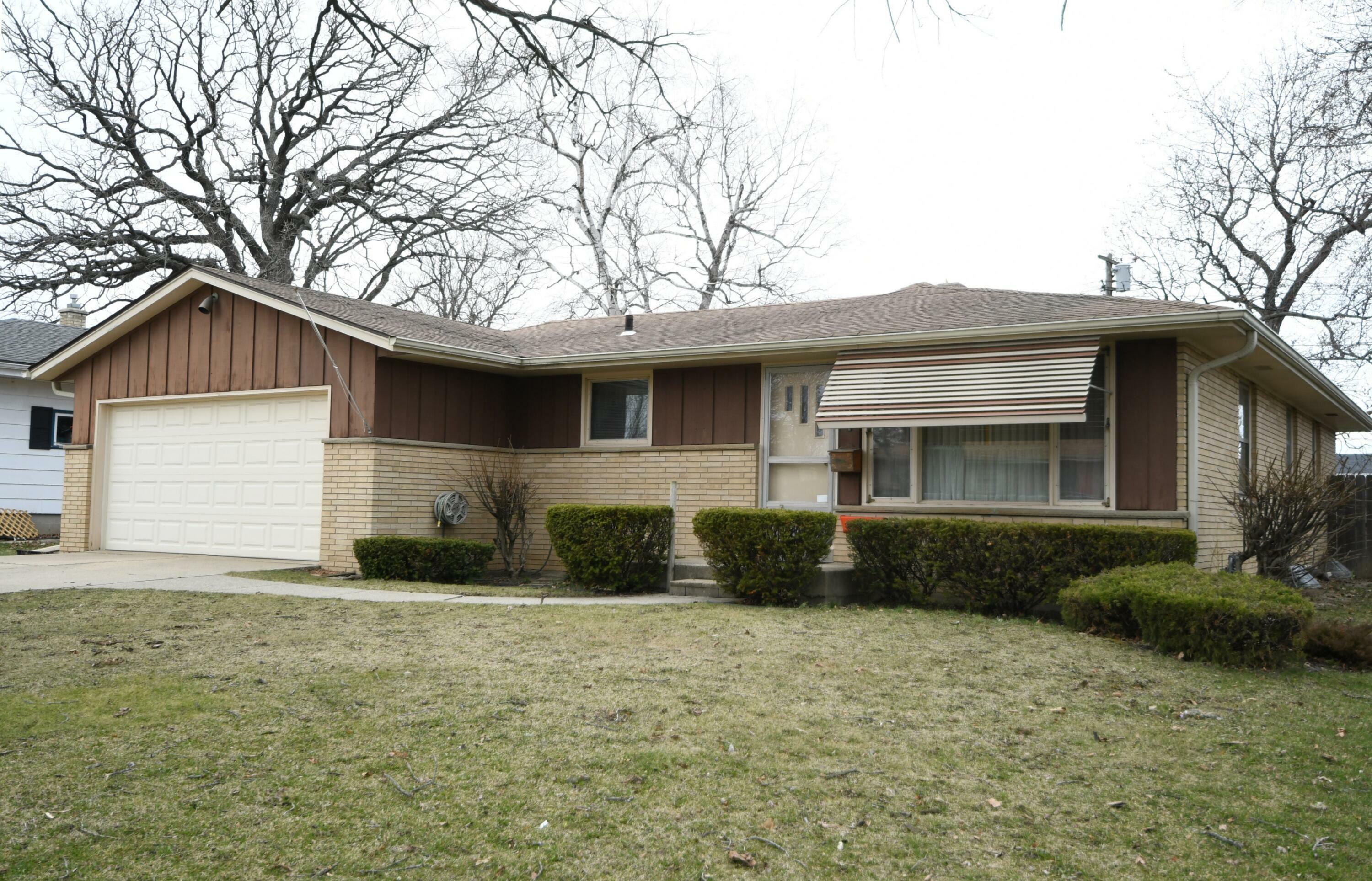 Property Photo:  5212 Wright Ave  WI 53406 